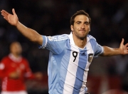 开云体育平台APP-凯尔特人血拼广东队，哈利伯顿在焦点战证明自己