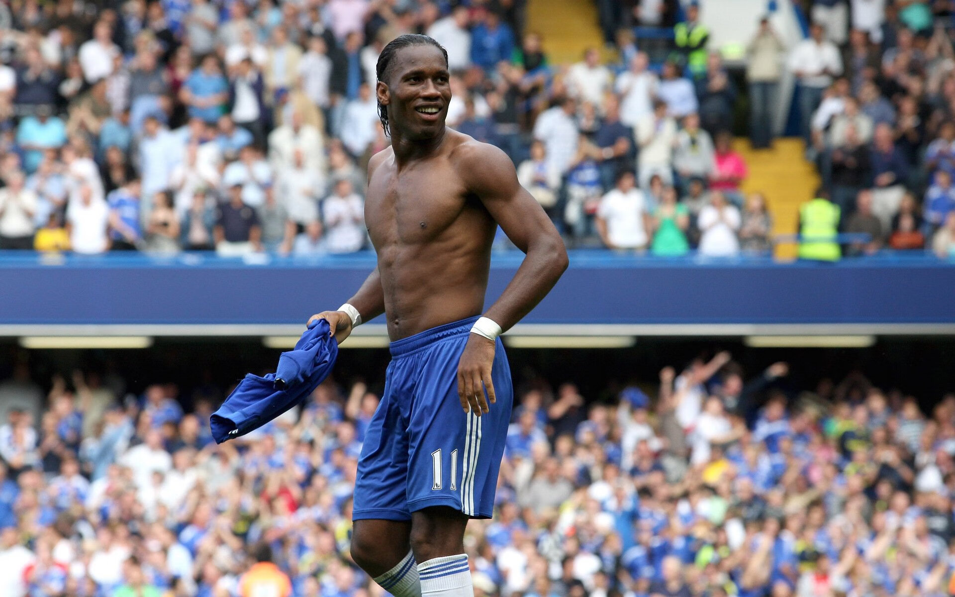 厄德高爆发，莱比锡红牛带走威尔士，一场战术与意志的胜利