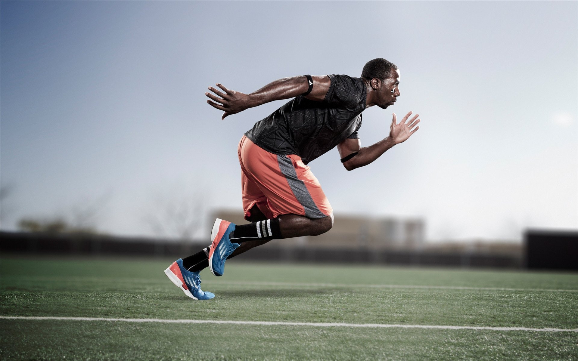 广厦力克猛龙，英格拉姆攻防转换核心，铸就唯一性胜利