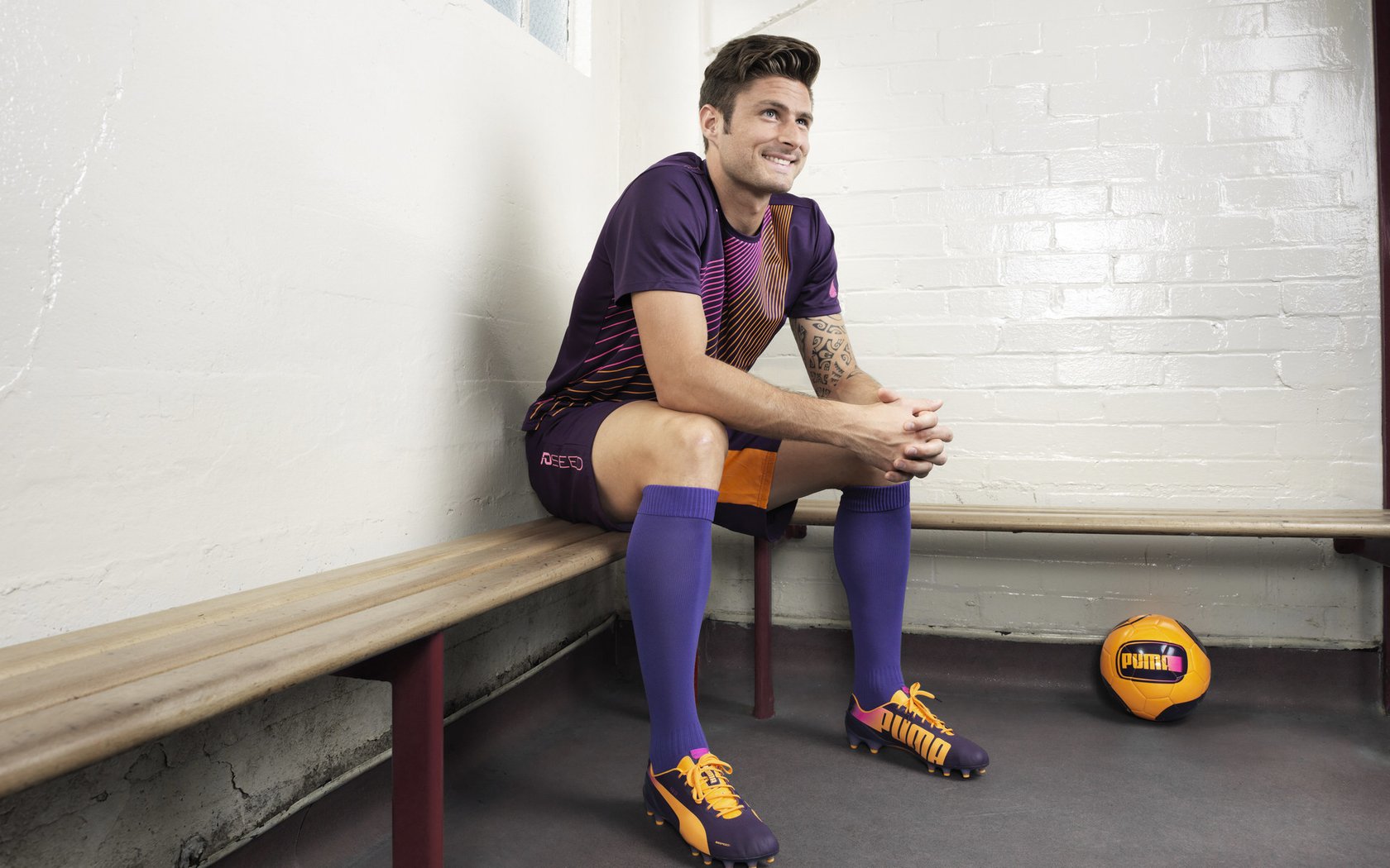 蓝月当空,曼城体系碾压英格兰,哈弗茨破茧点燃赛场新维度