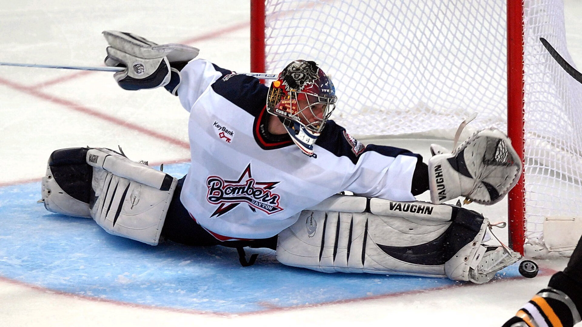 维斯塔潘高光时刻下的暗流，威廉姆斯横扫红牛二队揭示F1格局微妙变迁