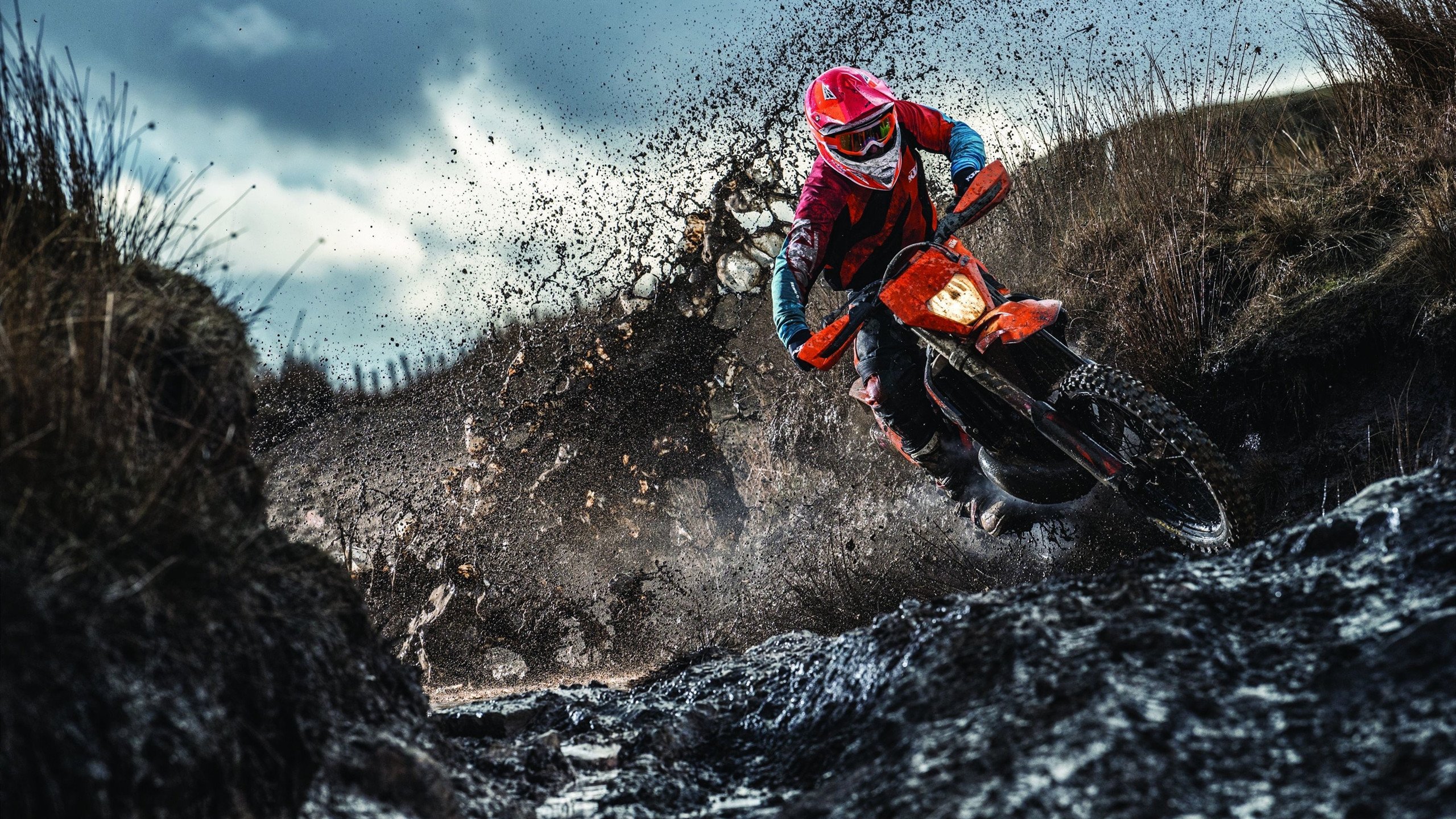 当国球遇上日耳曼战车，中国队横扫英格兰，奥恰洛夫独木难支却状态火热